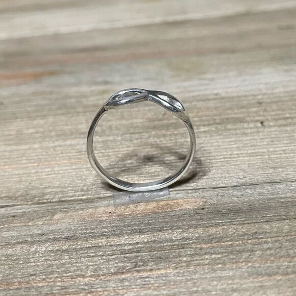 Tiny Delicate  Infinity Ring Sterling Silver 925 Size 8 Minimalist Jewelry - Picture 5 of 9